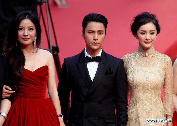 Triệu Vy, Trần Khôn, Dương Mịch tại LHP Quốc tế Thượng Hải lần thứ 15.