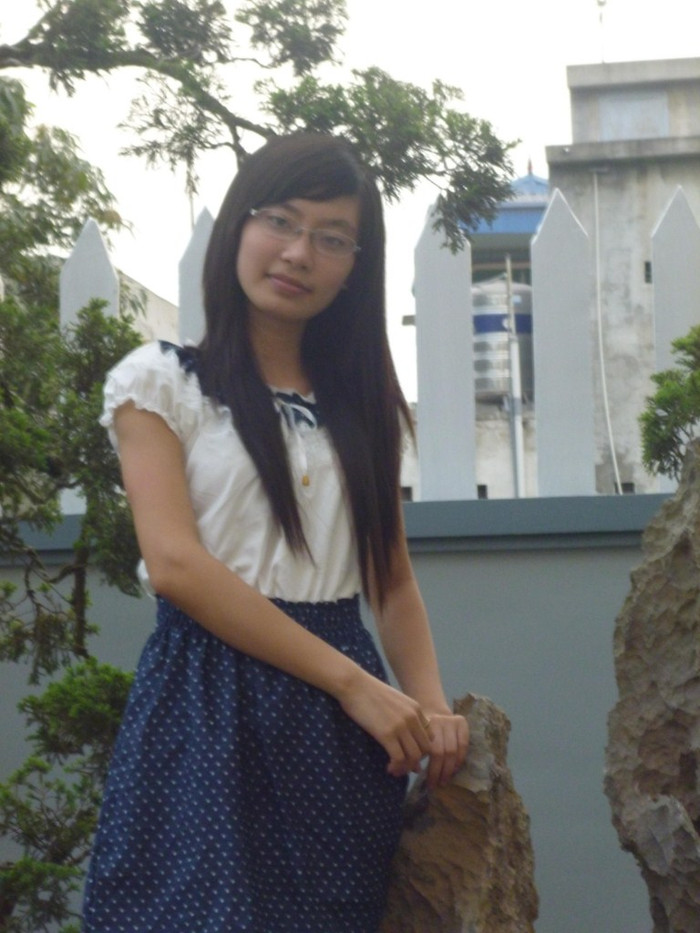 Nhung là người rất năng nổ, nhiệt tình, hòa đồng, biết hòa nhập với mọi người Nhung là người rất năng nổ, nhiệt tình, hòa đồng, biết hòa nhập với mọi người