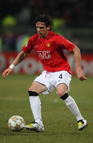 Anh trở thành thủ lĩnh khu trung tuyến của MU.