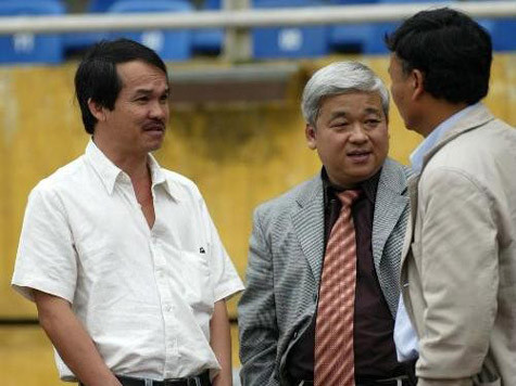Bầu Kiên và bầu Đức sẽ tổ chức một giải đấu li khai? Bầu Kiên và bầu Đức sẽ tổ chức một giải đấu li khai?