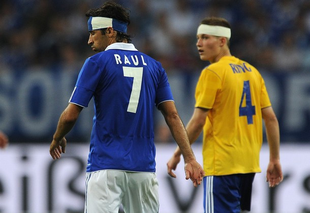 … Với một tinh thần quả cảm.