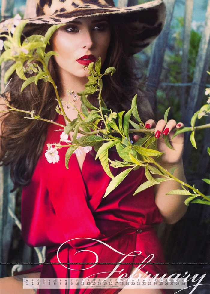 Những hình ảnh chính thức về bộ lịch.