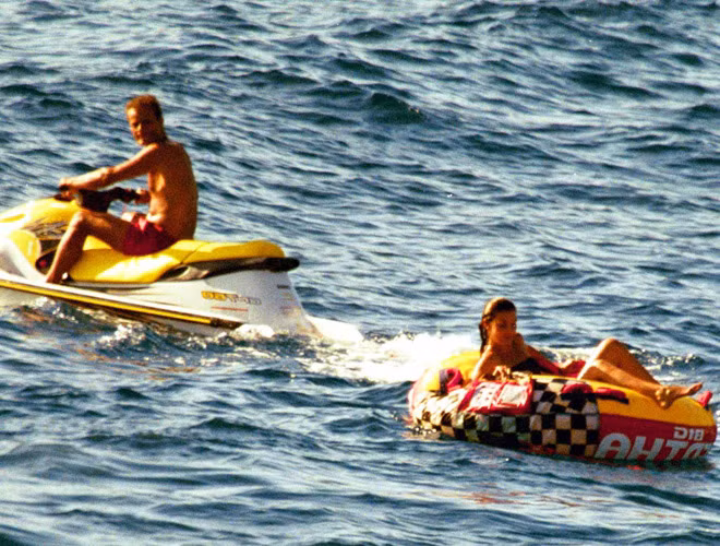 9. Cặp đôi Mar Flores và Javier Merino (1999)