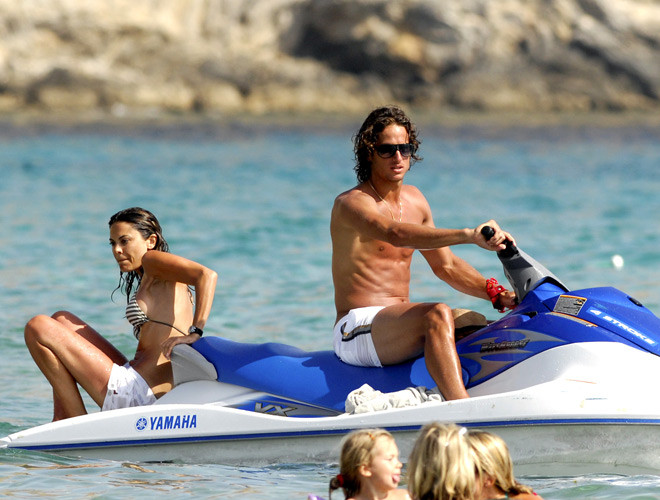 14. Diễn viên, MC María José Suárez và VĐV tennis Feliciano López (2009)