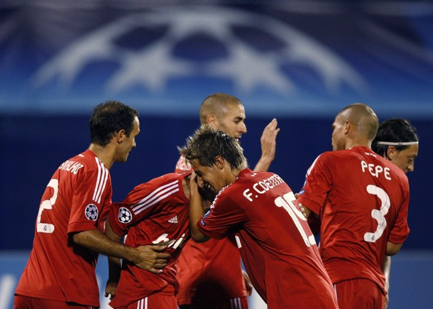 Real giành chiến thắng 1-0. Real giành chiến thắng 1-0.