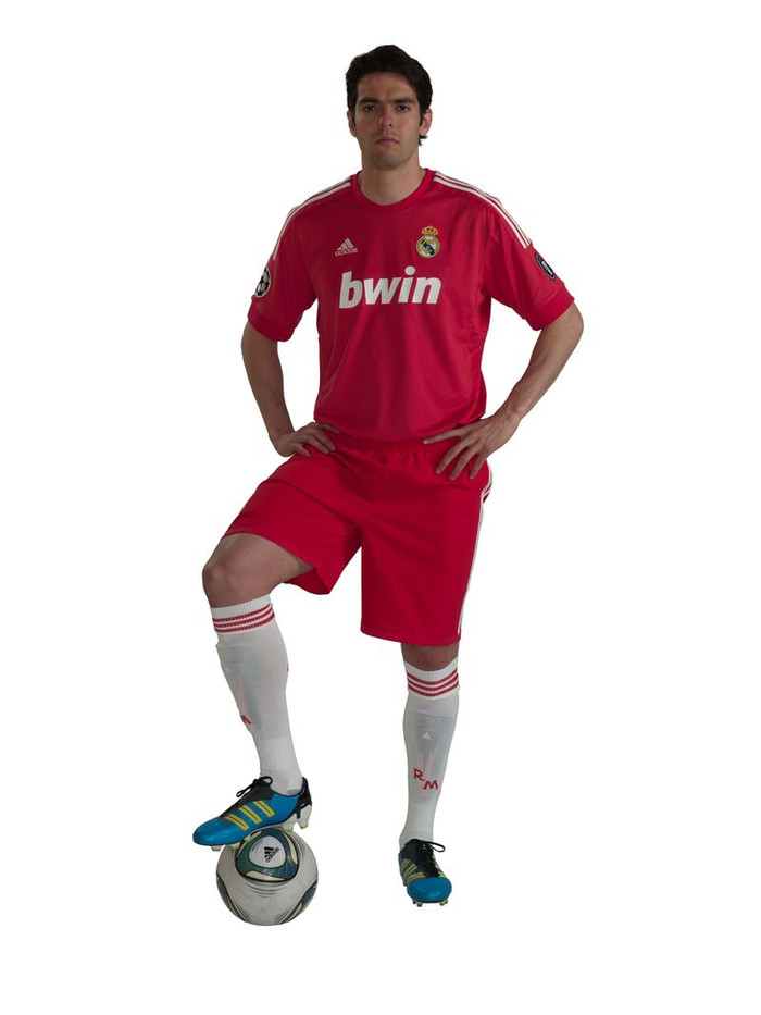 Và cả Kaka, người đang dưỡng thương. Và cả Kaka, người đang dưỡng thương.