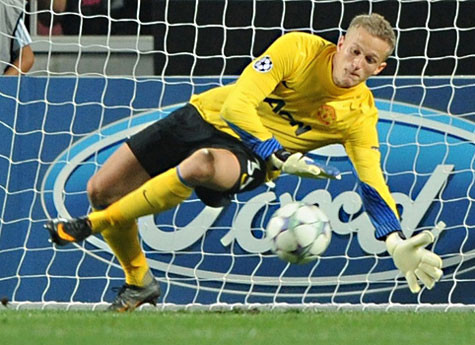 Anders Lindegaard có những pha cứu thua xuất thần. Anders Lindegaard có những pha cứu thua xuất thần.
