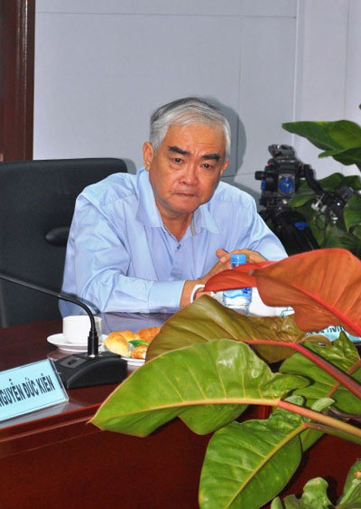 Phó Chủ tịch VFF Lê Hùng Dũng xúc động khi đề cập tới các vấn đề của bóng đá Việt Nam. Ảnh: Zing Phó Chủ tịch VFF Lê Hùng Dũng xúc động khi đề cập tới các vấn đề của bóng đá Việt Nam. Ảnh: Zing