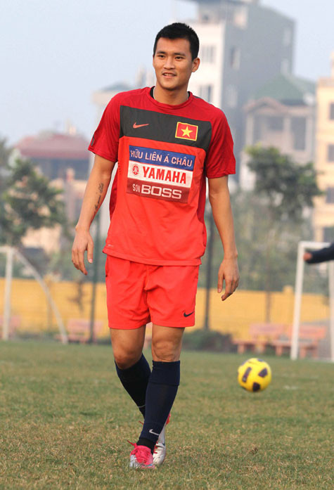 Công Vinh muốn gắn bó với một đội bóng có khả năng vô địch. Ảnh: Quang Minh Công Vinh muốn gắn bó với một đội bóng có khả năng vô địch. Ảnh: Quang Minh