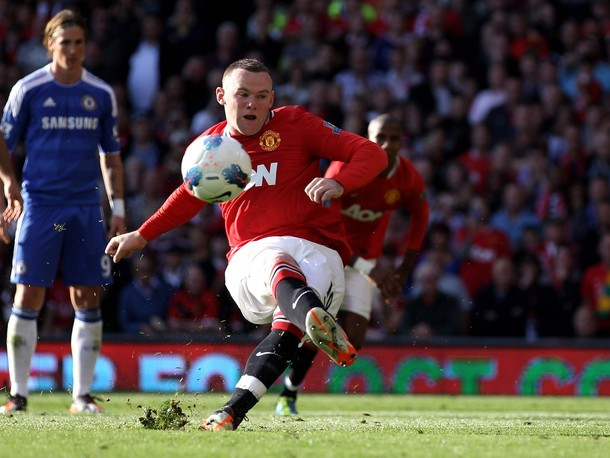 Nhưng khi thực hiện cú sút, ‘gã Shrek’ đã trượt chân trụ… Nhưng khi thực hiện cú sút, ‘gã Shrek’ đã trượt chân trụ…