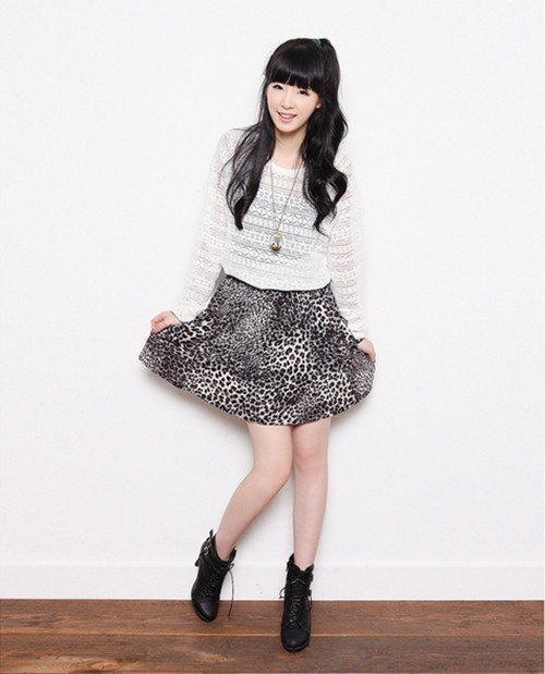 Váy ren - Sự lựa chọn của mùa Thu ảnh 24