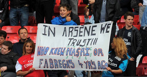 Họ vẫn tin vào Arsene Wenger. Họ vẫn tin vào Arsene Wenger.