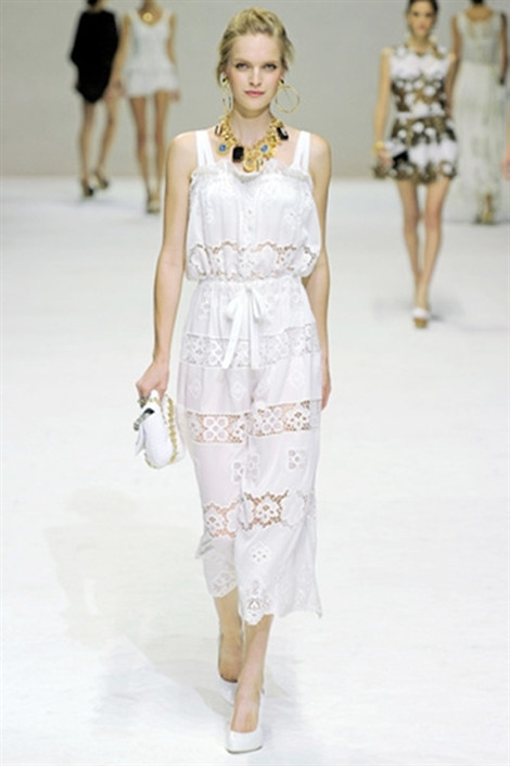 Váy ren - Sự lựa chọn của mùa Thu ảnh 25