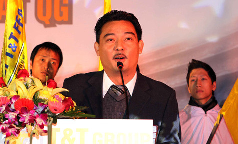 Ông Nguyễn Quốc Hội tự tin vào khả năng giữ được Công Vinh. Ảnh: Quang Minh Ông Nguyễn Quốc Hội tự tin vào khả năng giữ được Công Vinh. Ảnh: Quang Minh