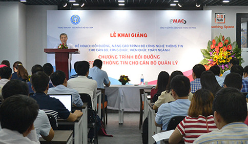 Đảm bảo an toàn thông tin cho công chức viên chức ngành Bảo hiểm xã hội. Đảm bảo an toàn thông tin cho công chức viên chức ngành Bảo hiểm xã hội.