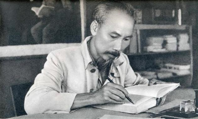 Chủ tịch Hồ Chí Minh. (Ảnh tư liệu). Chủ tịch Hồ Chí Minh. (Ảnh tư liệu).