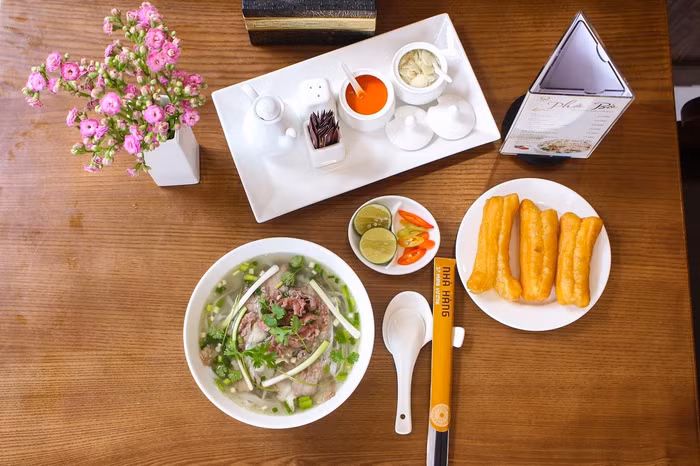 Tô Phở Ngon Hà Thành trứ danh.