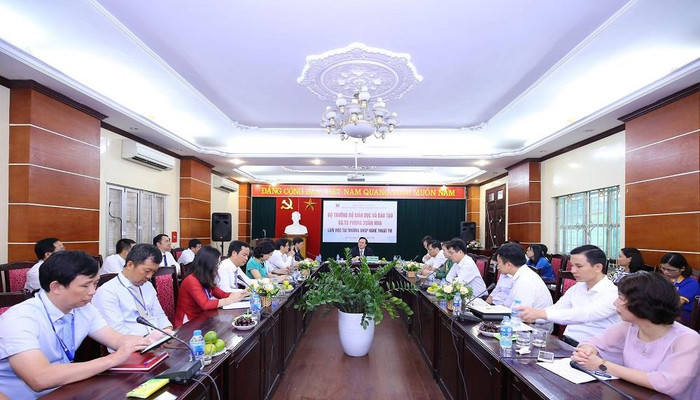 Toàn cảnh buổi làm việc. Toàn cảnh buổi làm việc.