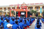 Trường nghề nhất định phải gắn kết với các doanh nghiệp Trường nghề nhất định phải gắn kết với các doanh nghiệp