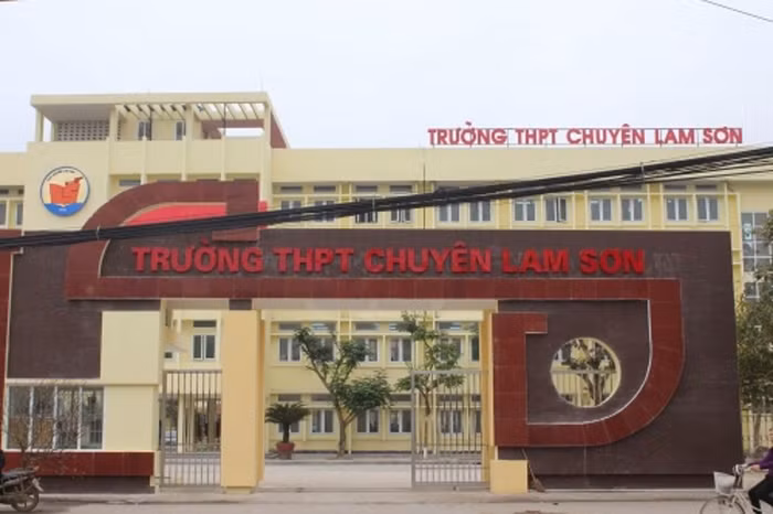 Trường Trung học phổ thông Chuyên Lam Sơn, Thành phố Thanh Hóa. (Ảnh: An Nguyên).