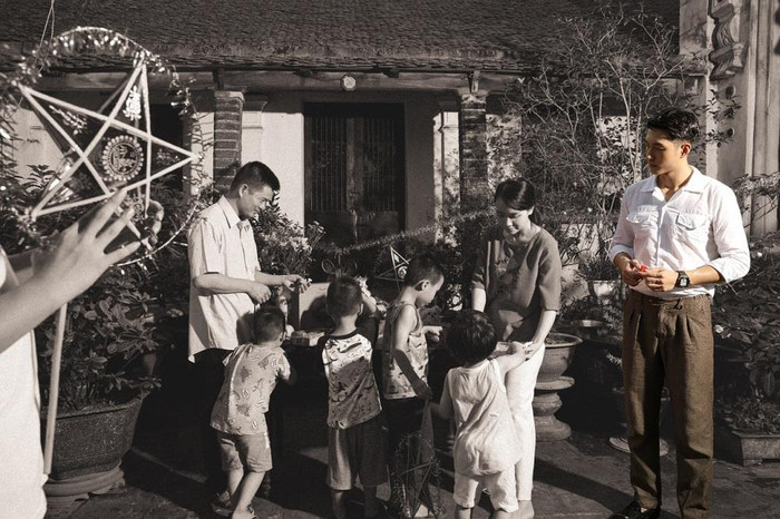 Bộ ảnh gây cảm xúc nhờ tái hiện kí ức trung thu xưa. Bộ ảnh gây cảm xúc nhờ tái hiện kí ức trung thu xưa.