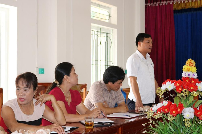 Đồng chí Trần Hoài Đức - Phó Chủ tịch Ủy ban nhân dân Đức Thọ: “Tốc độ thi công cơ sở vật chất ở trường mầm non đúng là tốc độ rùa bò”.