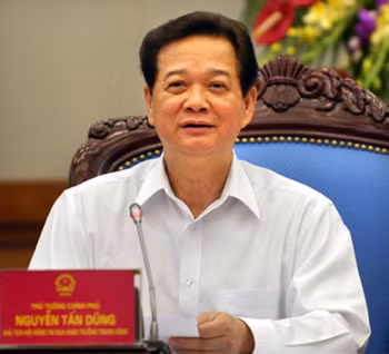Thủ tướng Nguyễn Tấn Dũng chỉ đạo phải kiên quyết loại bỏ cán bộ nhũng nhiễu, tiêu cực.