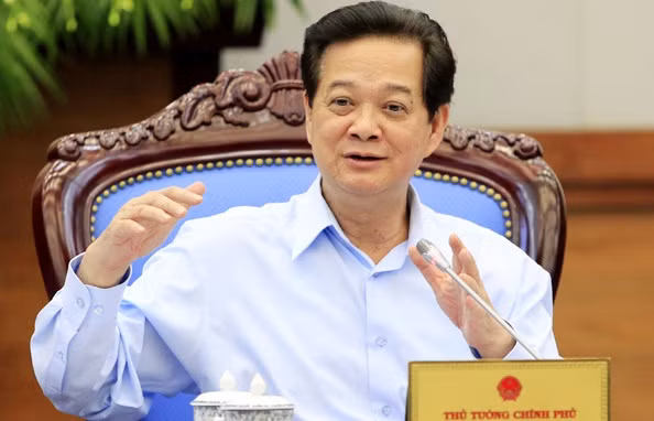 Thủ tướng Nguyễn Tấn Dũng: Bảo vệ chủ quyền là nhiệm vụ thiêng liêng đòi hỏi chúng ta phải thường xuyên, liên tục chủ động và kiên quyết đấu tranh với mọi hành vi xâm phạm độc lập, chủ quyền và toàn vẹn lãnh thổ của tổ quốc.