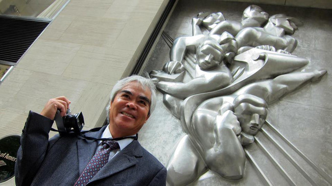 Hiện Nick Út vẫn đang là phóng viên ảnh cho hãng thông tấn AP Hiện Nick Út vẫn đang là phóng viên ảnh cho hãng thông tấn AP