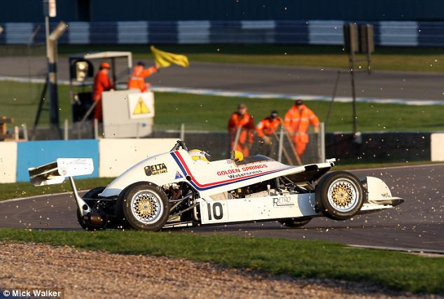 tiếp đất với hư hỏng nặng...