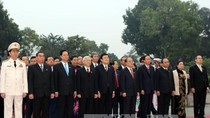 Đoàn đại biểu viếng Chủ tịch Hồ Chí Minh, ảnh TTXVN Đoàn đại biểu viếng Chủ tịch Hồ Chí Minh, ảnh TTXVN