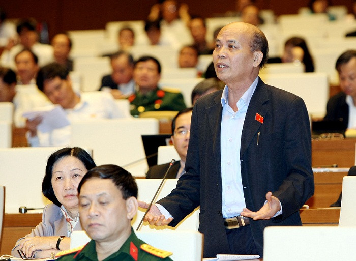 Ông Đỗ Văn Đương cho rằng, những người có liên quan tới dự án phải bị xử lý trách nhiệm tùy theo tính chất, mức độ. Ông Đỗ Văn Đương cho rằng, những người có liên quan tới dự án phải bị xử lý trách nhiệm tùy theo tính chất, mức độ.