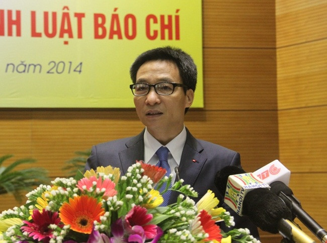 Phó Thủ tướng Vũ Đức Đam: Sửa đổi Luật Báo chí cần cố gắng tránh luật “khung”, luật “ống” nhưng phải đảm bảo luật giữ được tính ổn định, có &quot;tuổi thọ dài&quot;.