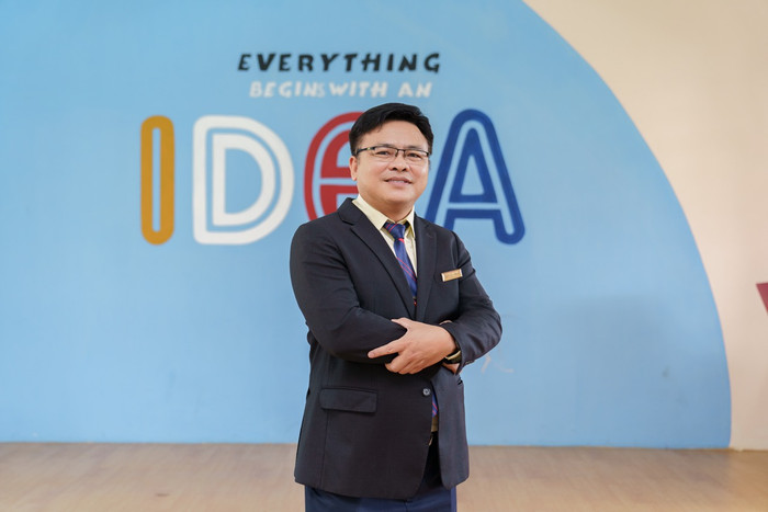 Phó Giáo sư, Tiến sĩ Phạm Văn Song - Hiệu trưởng Trường Đại học Công nghệ miền Đông. Ảnh: NVCC Phó Giáo sư, Tiến sĩ Phạm Văn Song - Hiệu trưởng Trường Đại học Công nghệ miền Đông. Ảnh: NVCC