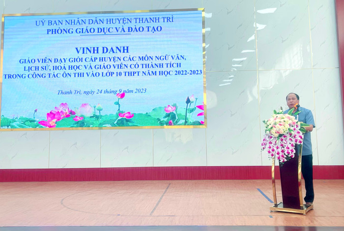 Thạc sĩ Phạm Văn Ngát - Trưởng Phòng Giáo dục và Đào tạo huyện Thanh Trì (Hà Nội). Ảnh: website Phòng Giáo dục và Đào tạo Thạc sĩ Phạm Văn Ngát - Trưởng Phòng Giáo dục và Đào tạo huyện Thanh Trì (Hà Nội). Ảnh: website Phòng Giáo dục và Đào tạo