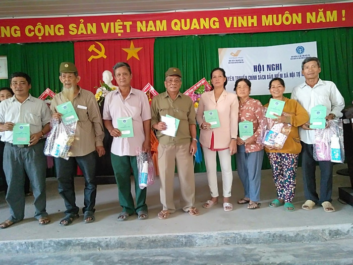 Tham gia Bảo hiểm xã hội tự nguyện để được hưởng các chính sách chăm sóc sức khỏe tốt nhất. ảnh: BĐ. Tham gia Bảo hiểm xã hội tự nguyện để được hưởng các chính sách chăm sóc sức khỏe tốt nhất. ảnh: BĐ.