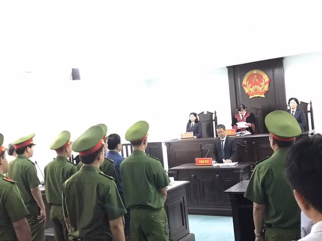 Công văn số 3762/BHXH-CSXH ngày 08/10/2019 gửi Bảo hiểm xã hội các địa phương đã nói rõ về chế độ bảo hiểm của người đang chịu án tù giam. ảnh minh họa: VT.