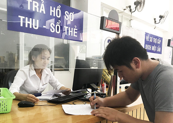 Chính sách bảo hiểm xã hội ngày càng ưu việt. ảnh: Kim Liễu. Chính sách bảo hiểm xã hội ngày càng ưu việt. ảnh: Kim Liễu.