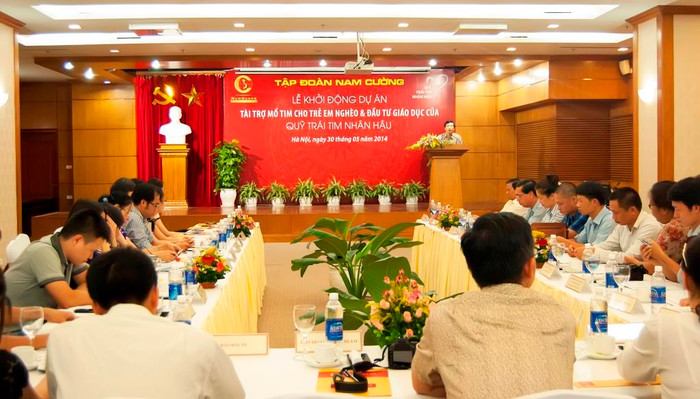 Các nhà đồng hành, Ban điều hành, cố vấn và đông đảo báo giới tham dự buổi lễ Các nhà đồng hành, Ban điều hành, cố vấn và đông đảo báo giới tham dự buổi lễ