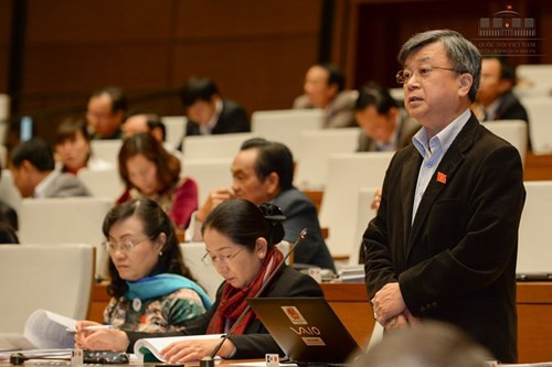 Đại biểu Trương Trọng Nghĩa nhận định, nỏ thần chống ngoại xâm chính là sức mạnh tổng hợp của 90 triệu dân Việt Nam. ảnh: Trung tâm thông tin Quốc hội.