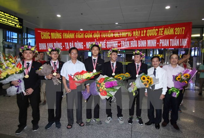 Việt Nam thường có thành tích cao ở các kỳ thi Olympic quốc tế. ảnh: TTXVN. Việt Nam thường có thành tích cao ở các kỳ thi Olympic quốc tế. ảnh: TTXVN.