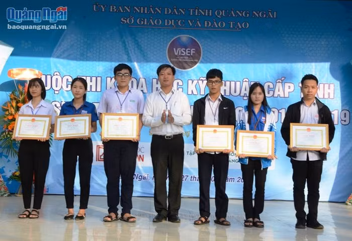Quảng Ngãi tổ chức Cuộc thi Khoa học kỹ thuật cấp tỉnh dành cho học sinh trung học (Ảnh: tác giả cung cấp). Quảng Ngãi tổ chức Cuộc thi Khoa học kỹ thuật cấp tỉnh dành cho học sinh trung học (Ảnh: tác giả cung cấp).