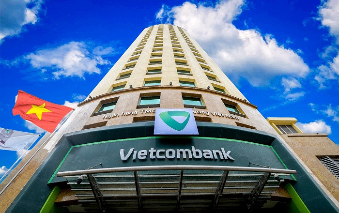 Vietcombank là ngân hàng đầu tiên công bố giảm mạnh lãi suất cho vay để hỗ trợ doanh nghiệp trong năm 2019. Vietcombank là ngân hàng đầu tiên công bố giảm mạnh lãi suất cho vay để hỗ trợ doanh nghiệp trong năm 2019.