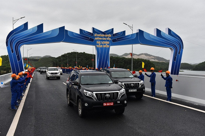 Thông tuyến cao tốc Hạ Long – Hải Phòng.