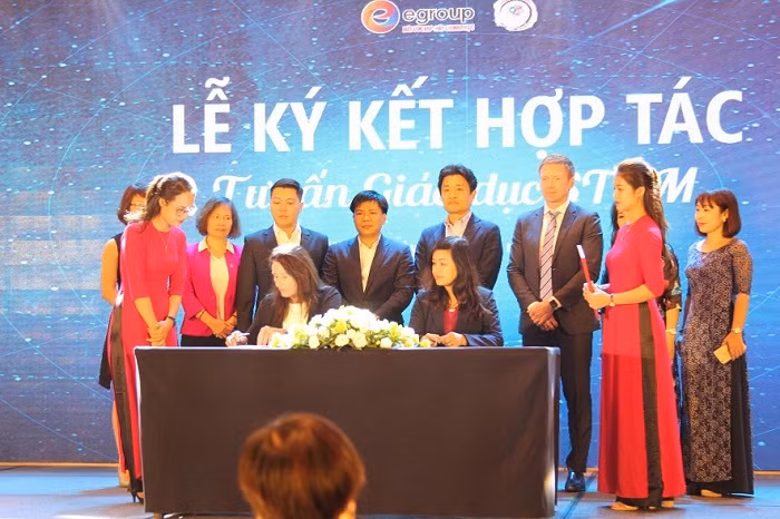 Trường mầm non Song ngữ STEAMe GARTEN là một trong số ít chuỗi trường Mầm non có sự đầu tư nghiêm túc cho việc nghiên cứu, giảng dạy STEM trong nhà trường.