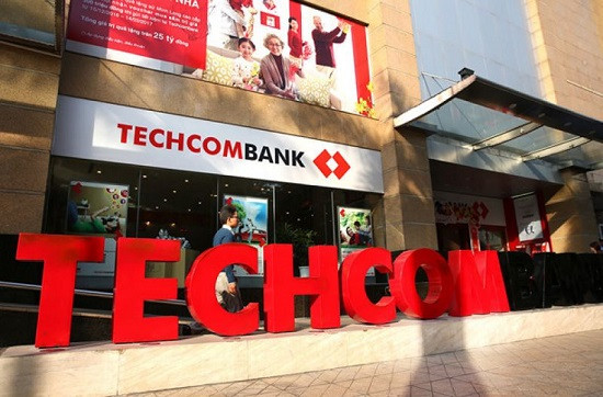 Ngân hàng Techcombank được nâng hạng triển vọng tín nhiệm lên mức ổn định. Ngân hàng Techcombank được nâng hạng triển vọng tín nhiệm lên mức ổn định.
