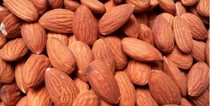 Hạt hạnh nhân chứa rất nhiều chất dinh dưỡng tốt cho sức khỏe. Hạt hạnh nhân chứa rất nhiều chất dinh dưỡng tốt cho sức khỏe.