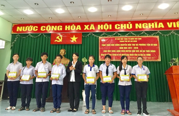 Các suất học bổng có ý nghĩa lớn đối với học sinh – sinh viên. Các suất học bổng có ý nghĩa lớn đối với học sinh – sinh viên.