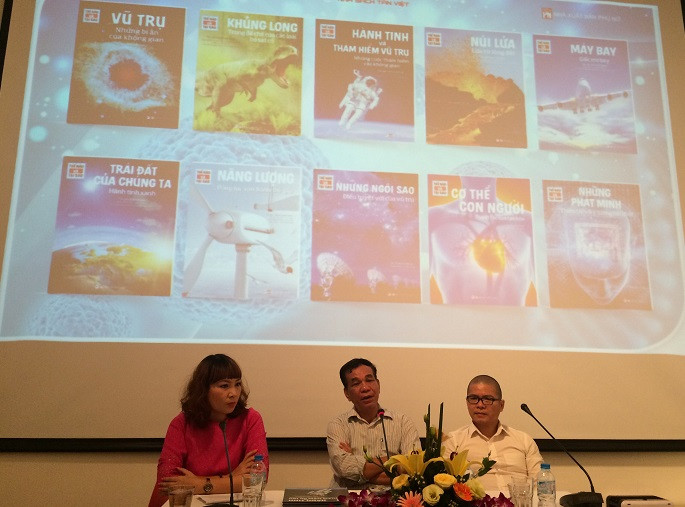 Buổi lễ ra mắt bộ sách "Thế nào và tại sao" và các khách mời (Ảnh: Ngọc Bích). Buổi lễ ra mắt bộ sách "Thế nào và tại sao" và các khách mời (Ảnh: Ngọc Bích).