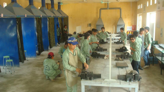 Lớp học thực hành tại Trung cấp nghề Phạm Dương